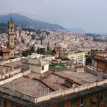 Apartment The Happy Family House Genua